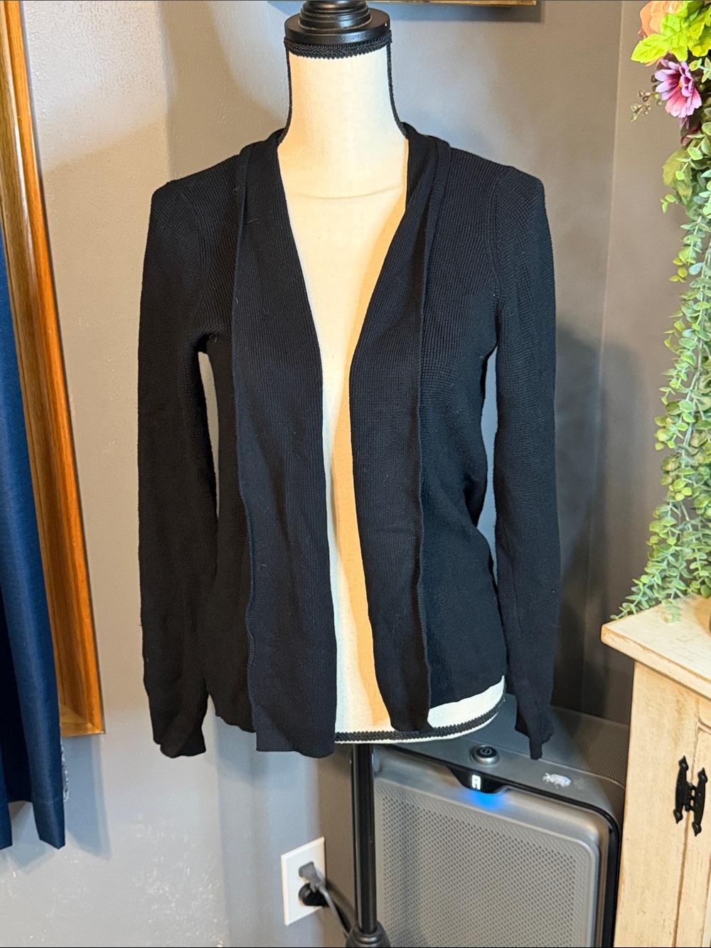 Cyrus Black Open-Front Knit Blazer